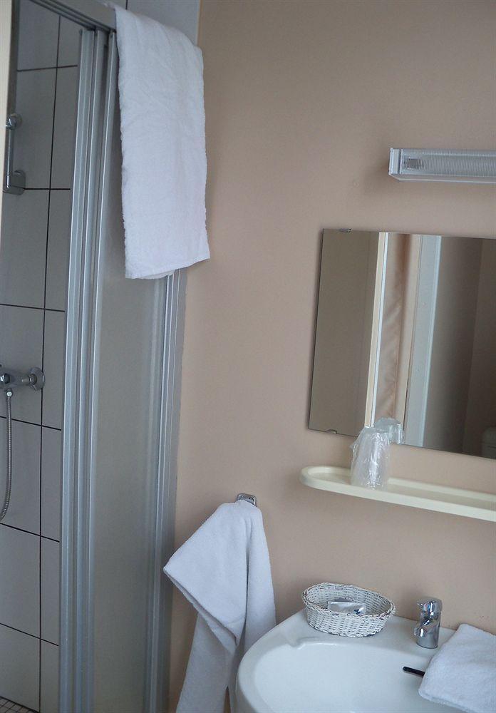 Hotel Le Rider Bort-les-Orgues Exterior foto