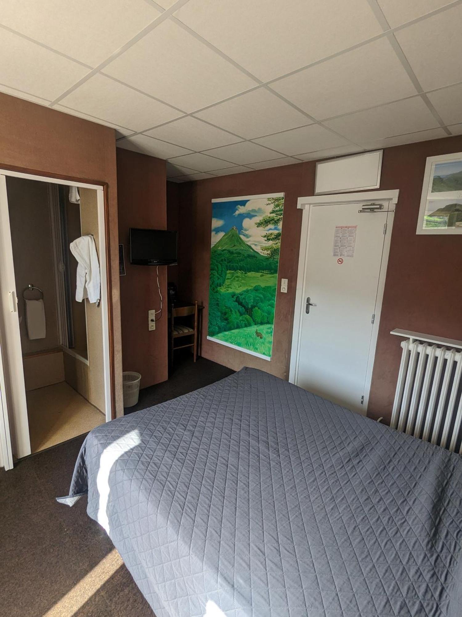 Hotel Le Rider Bort-les-Orgues Exterior foto