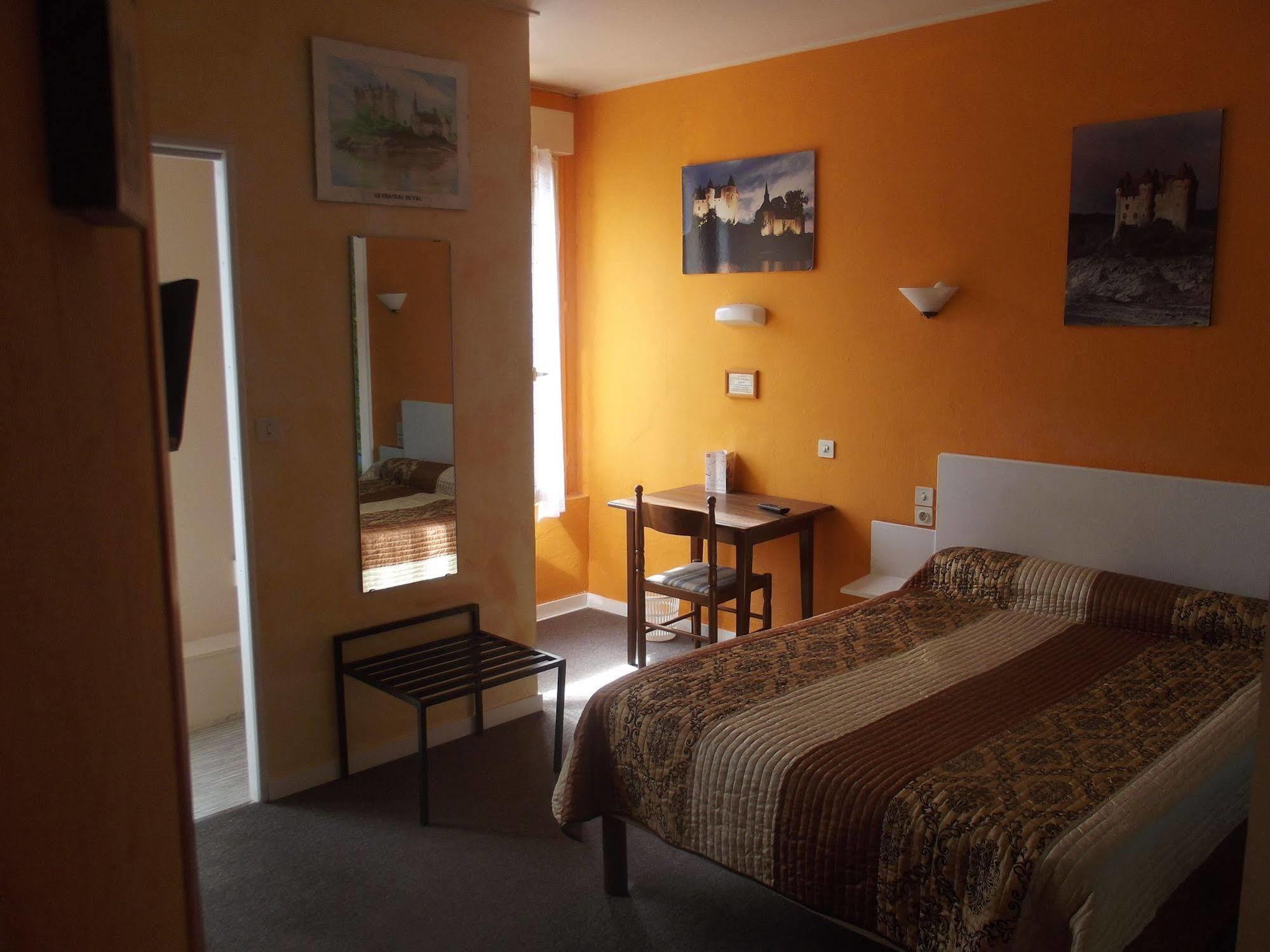 Hotel Le Rider Bort-les-Orgues Exterior foto